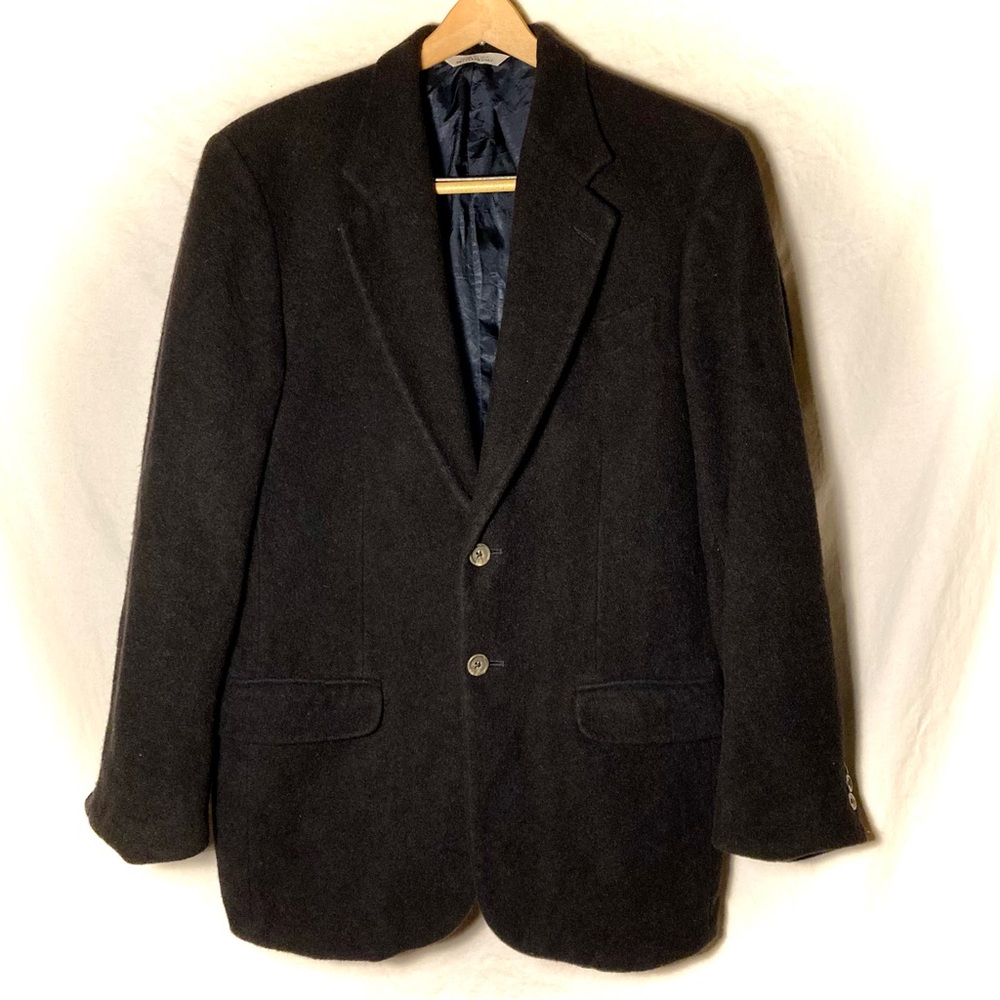 Men’s Black AKA Eddie Bauer Camel Hair Coat 38R w/ 2 Front Pockets and 2 Inside